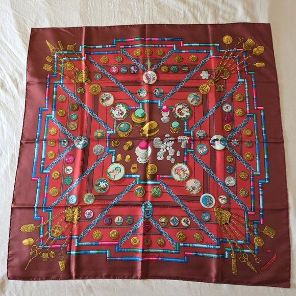 Hermès Petit Main Silk Scarf Carre 90 Red Boxed Authenticated Paris Vintage - Picture 2 of 16